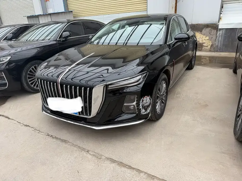 Hongqi H5 — фото 1