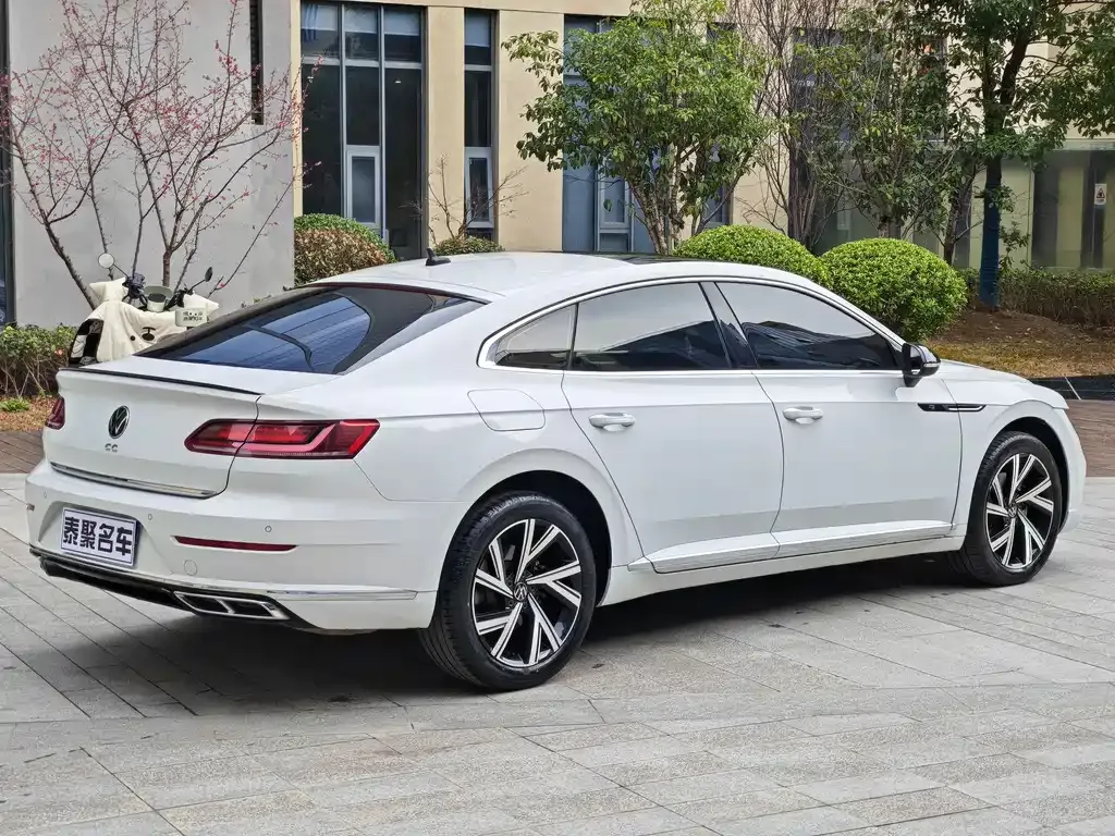 Volkswagen CC — фото 10
