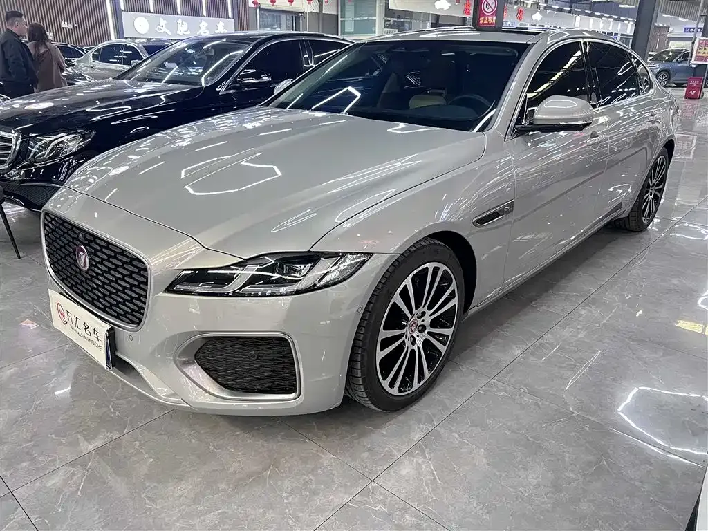 Jaguar XFL — фото 10