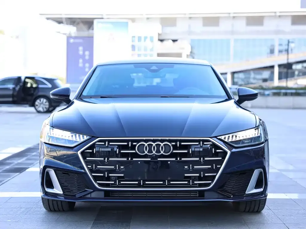 Audi A7L — фото 7