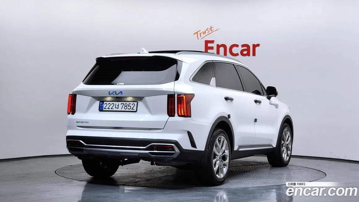 Kia Sorento — фото 9