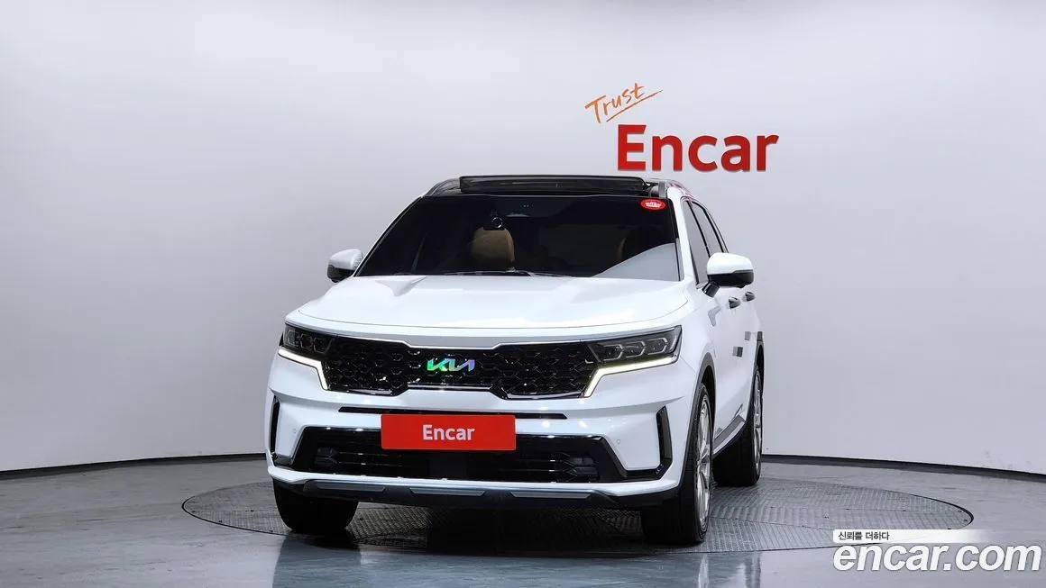 Kia Sorento — фото 6