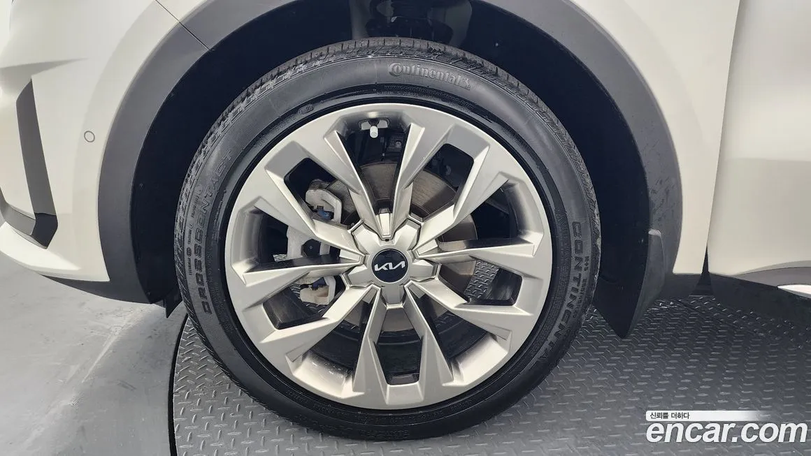 Kia Sorento — фото 10