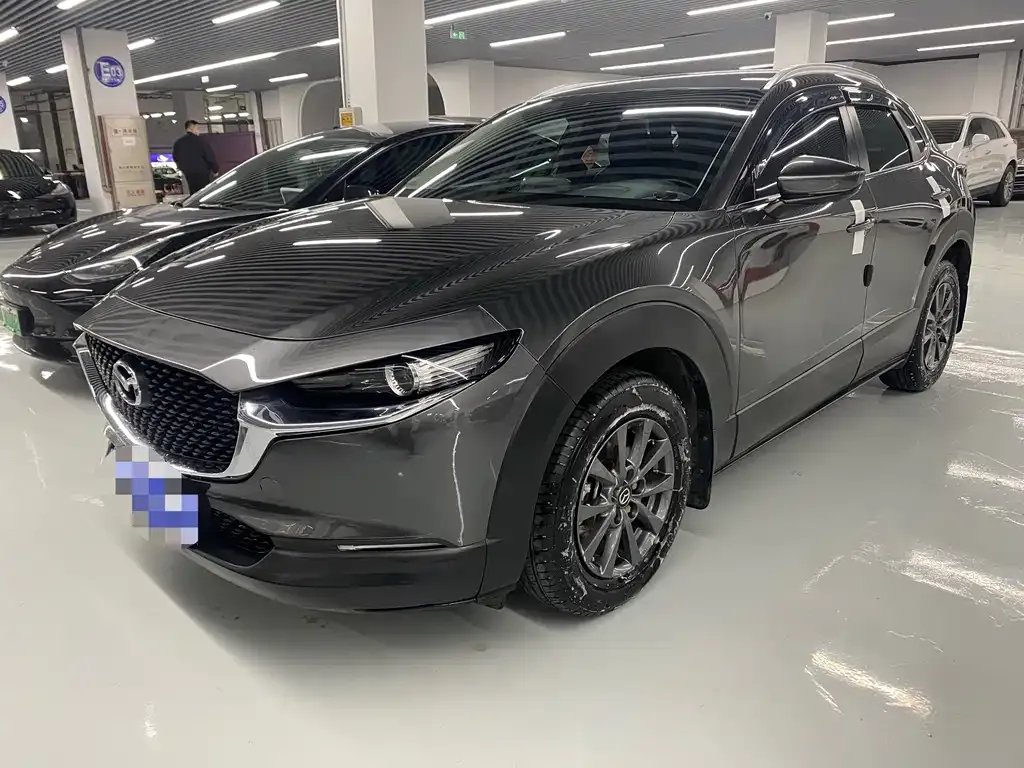 Mazda CX-30 — фото 1