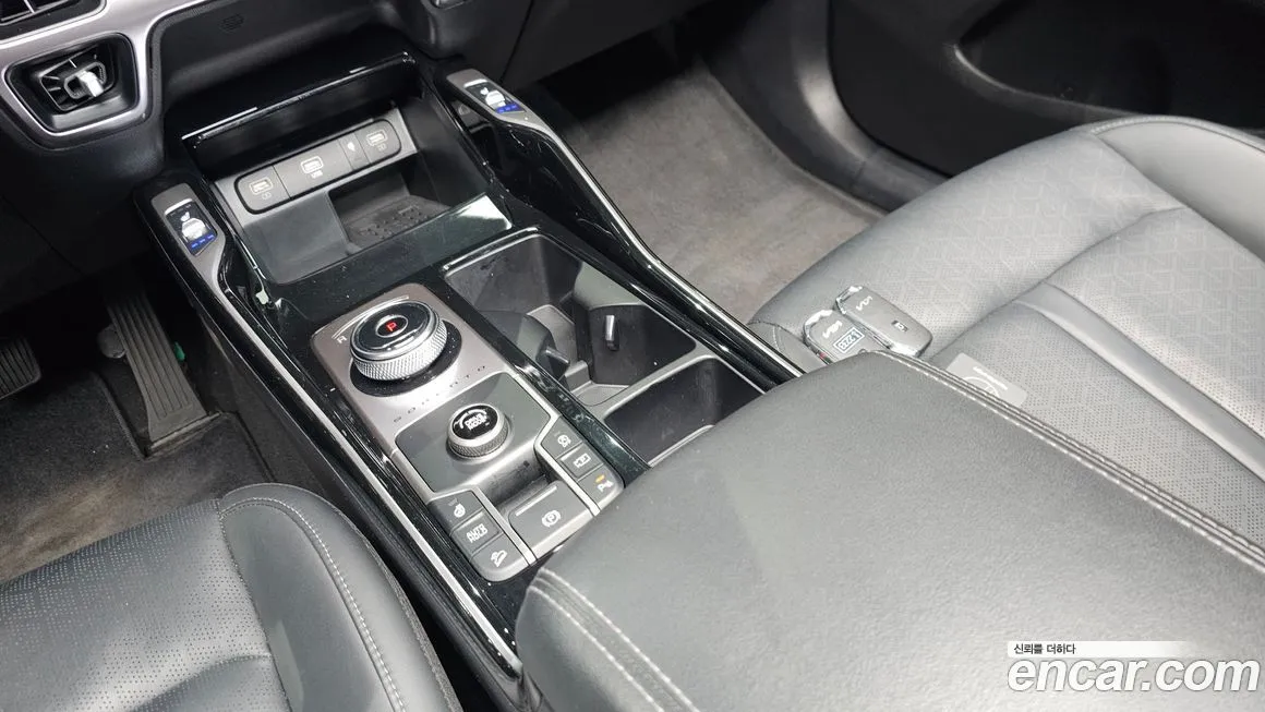 Kia Sorento — фото 4