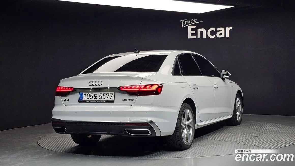 Audi A4 — фото 4