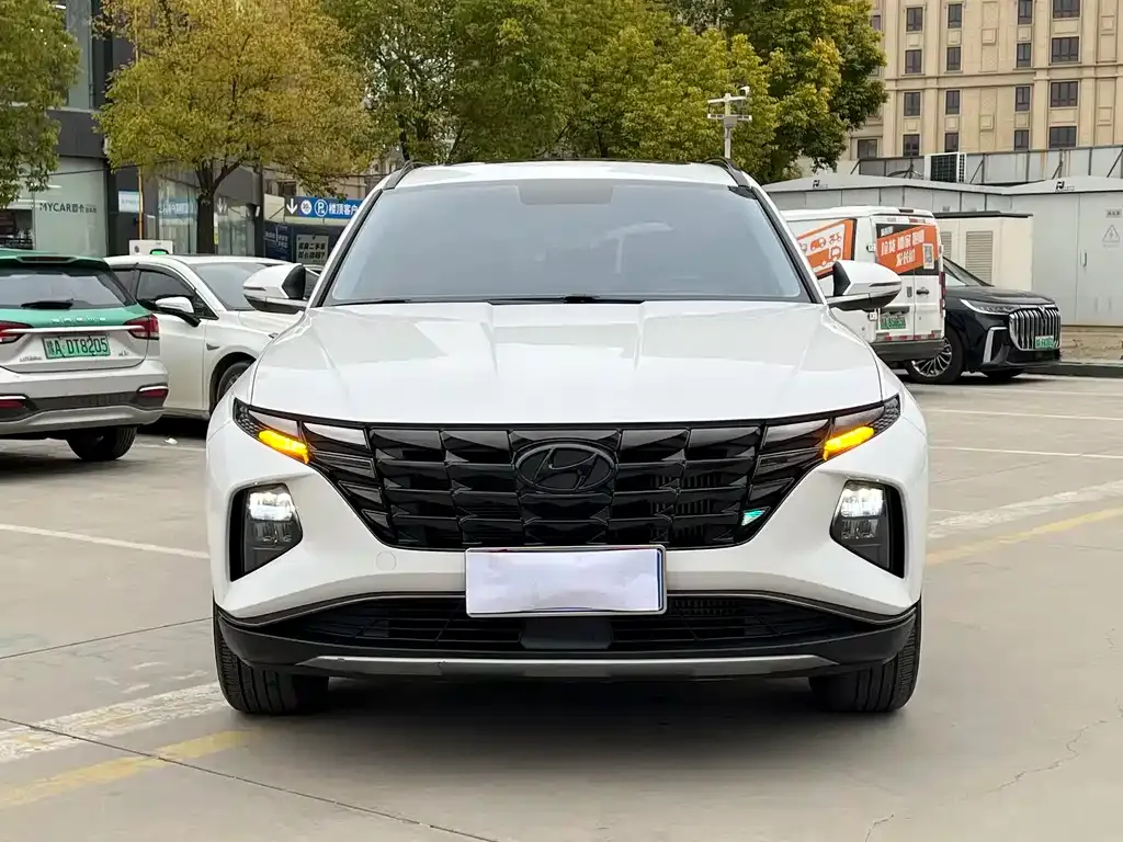 Hyundai Tucson — фото 1