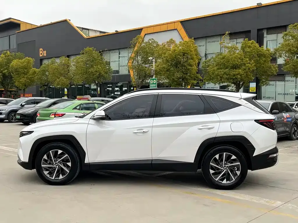 Hyundai Tucson — фото 2