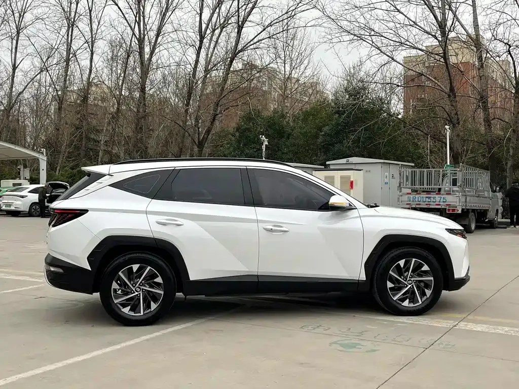 Hyundai Tucson — фото 9