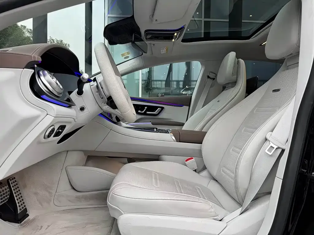 Mercedes-Benz EQS AMG — фото 4