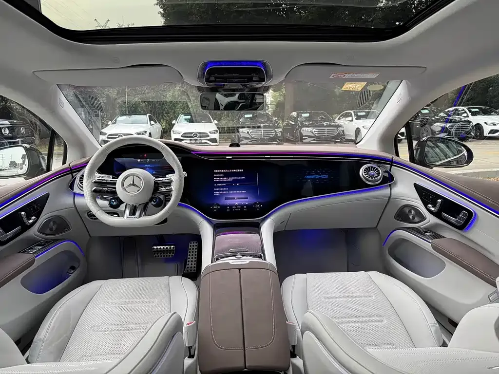 Mercedes-Benz EQS AMG — фото 2