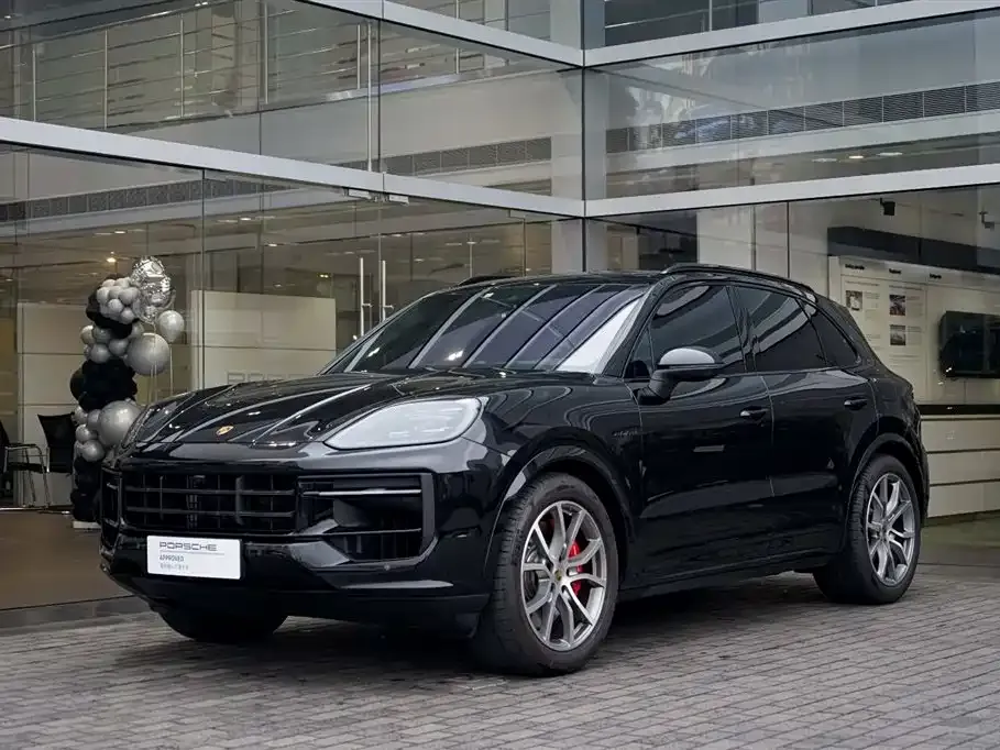 Porsche Cayenne Hybrid — фото 1