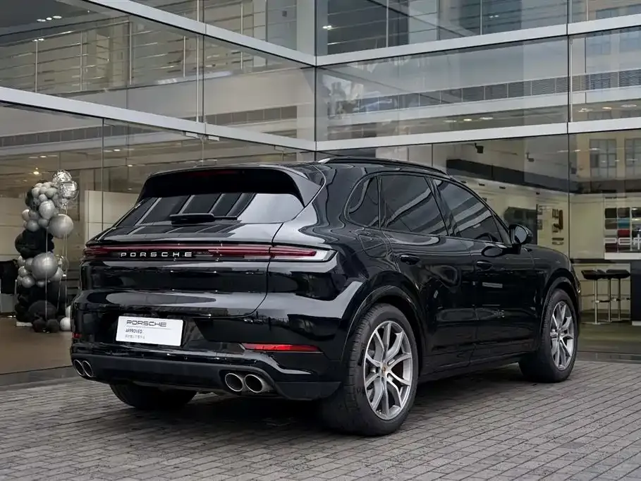 Porsche Cayenne Hybrid — фото 6