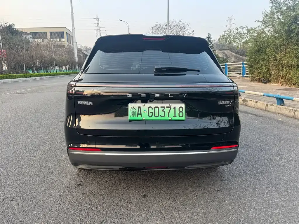 Geely 银河星舰7 — фото 6