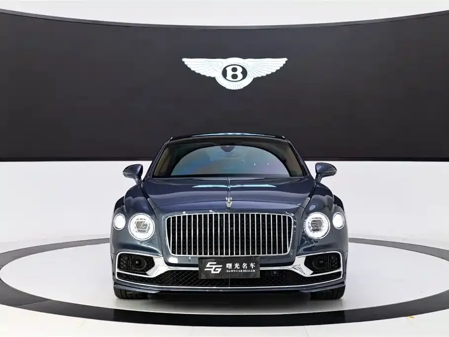 Bentley Flying Spur — фото 4