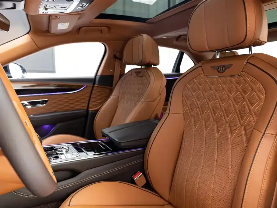 Bentley Flying Spur — фото 8