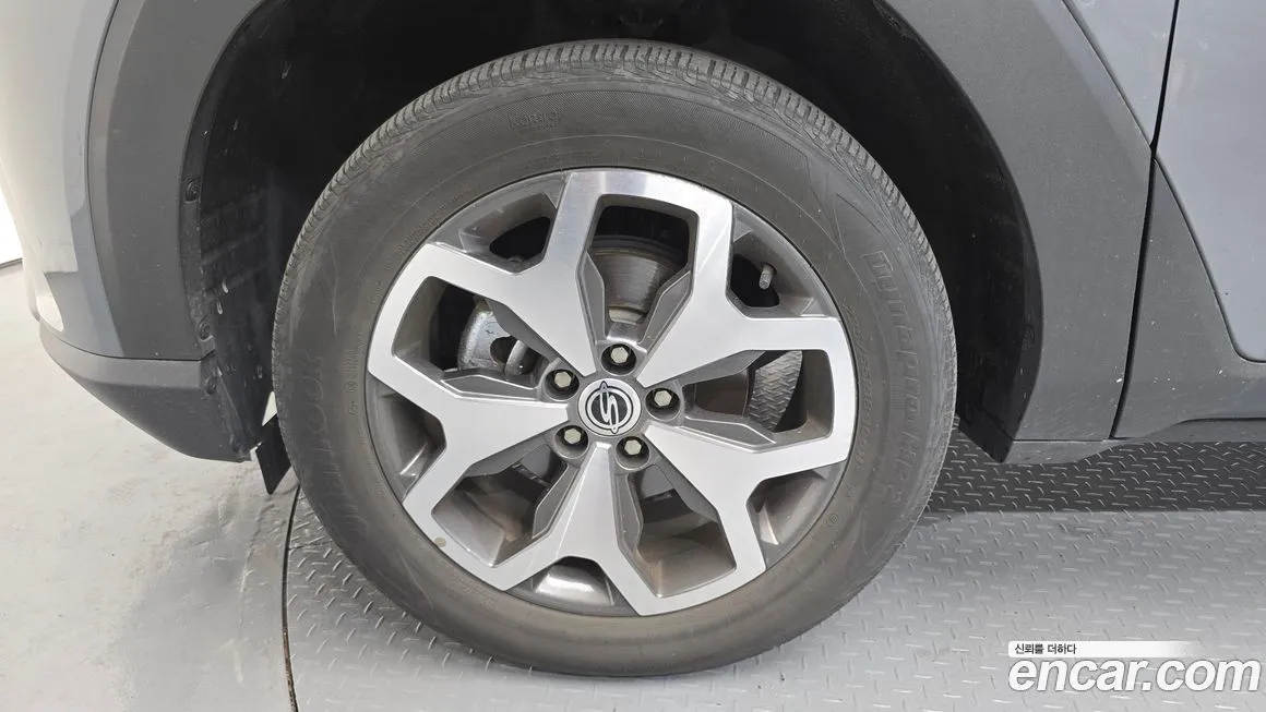 KG Mobility (Ssangyong) Torres — фото 4