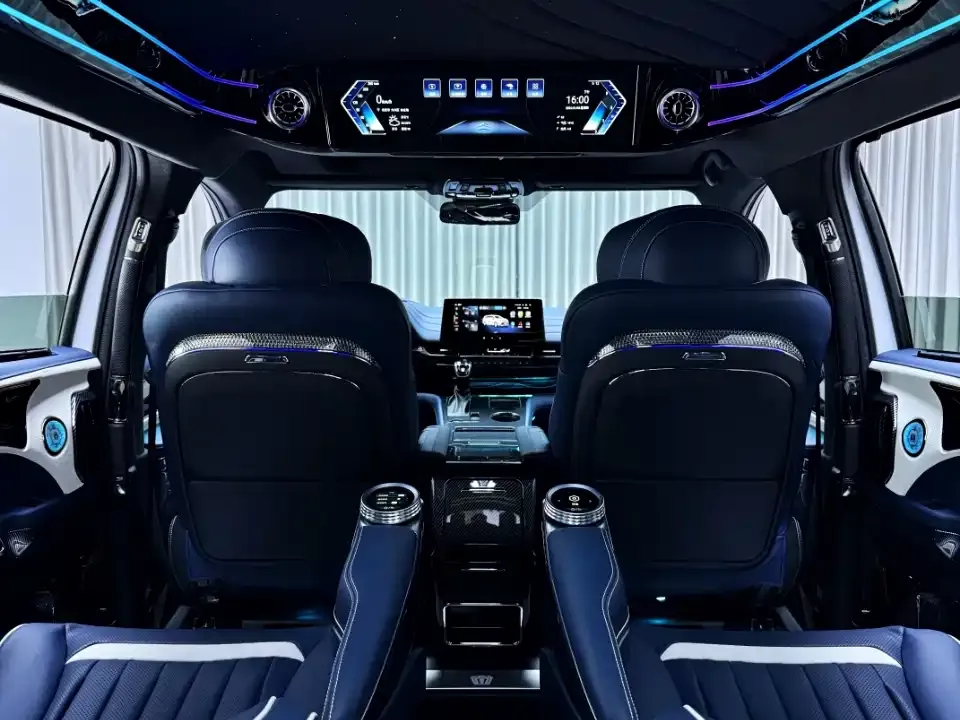 Toyota Granvia — фото 8