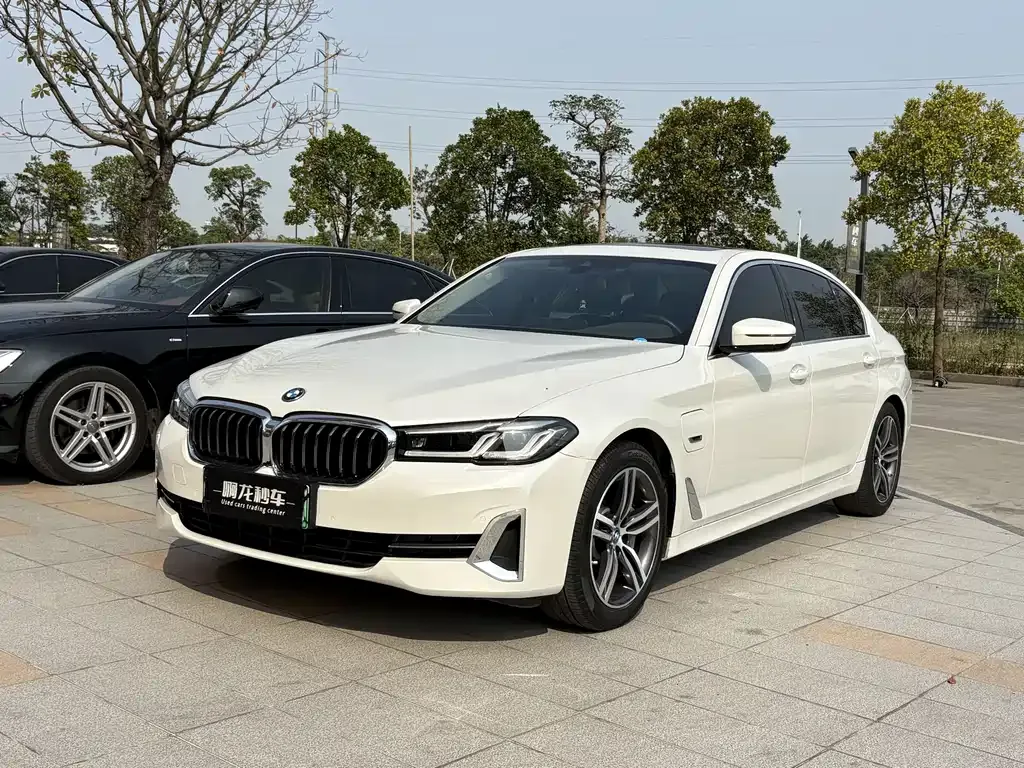 BMW 5 Series New Energy — фото 1