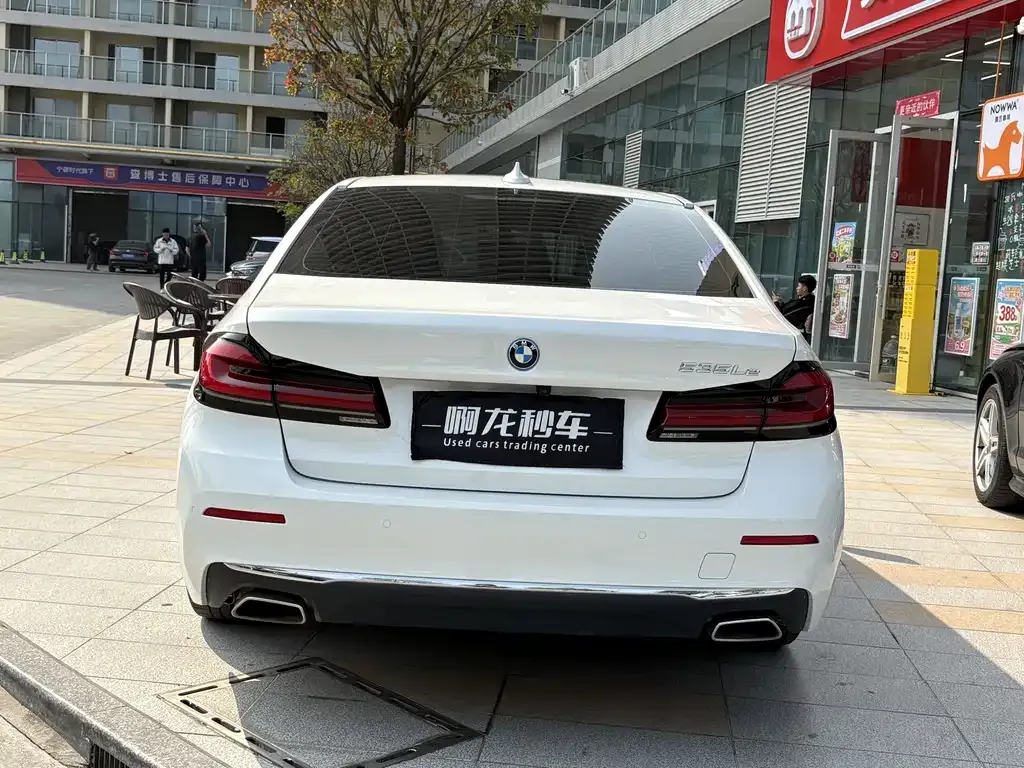 BMW 5 Series New Energy — фото 4