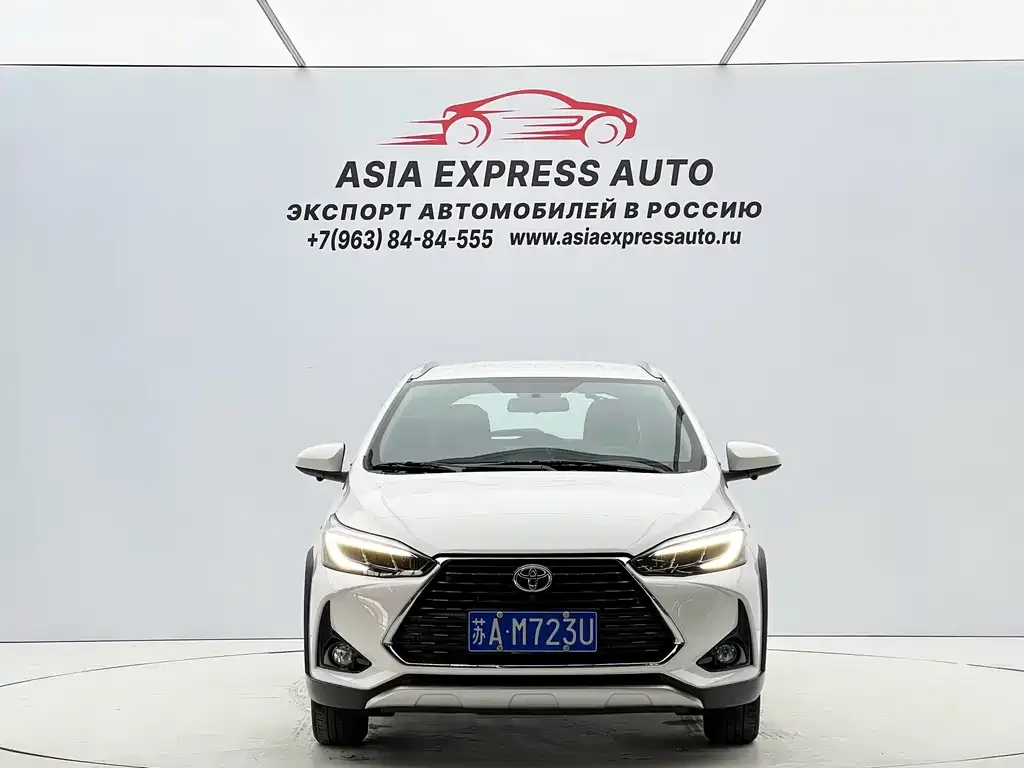 Toyota Yaris L — фото 8