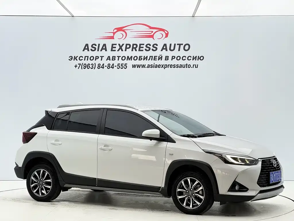Toyota Yaris L — фото 2