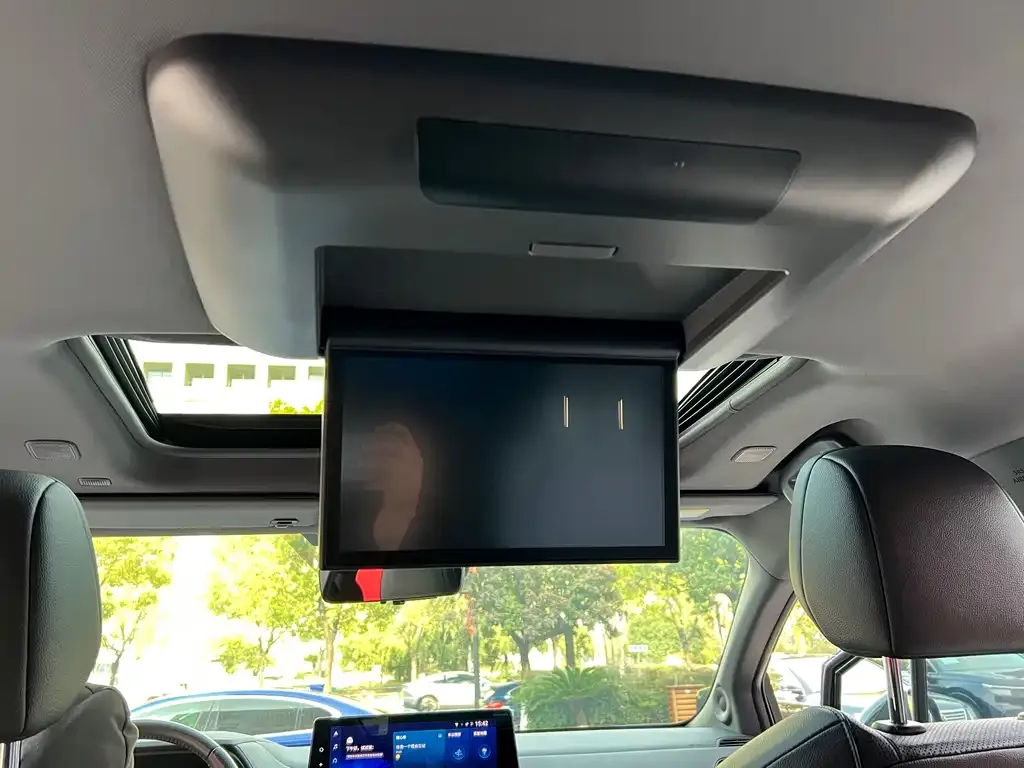 Toyota Sienna — фото 3