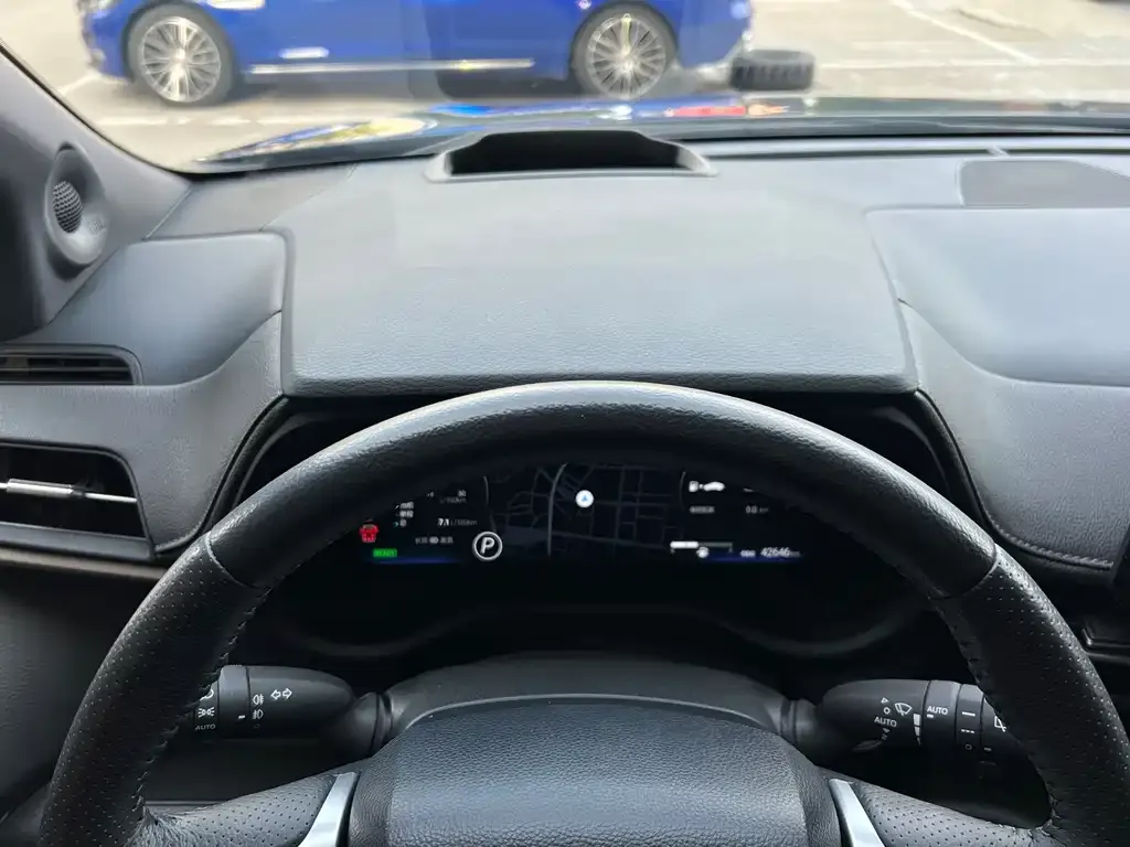 Toyota Sienna — фото 2
