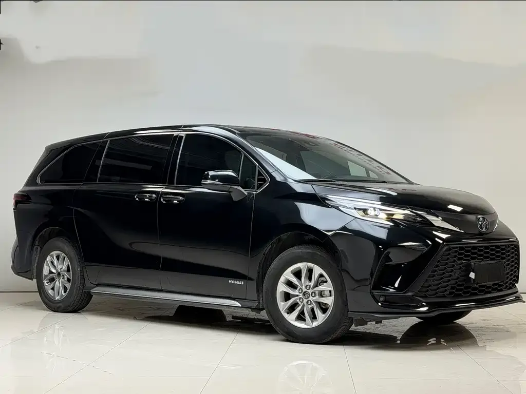 Toyota Granvia — фото 6