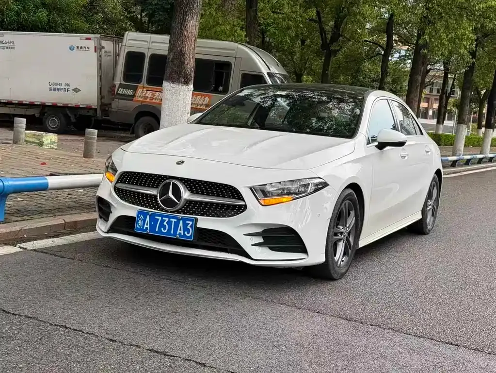 Mercedes-Benz A-Class — фото 1