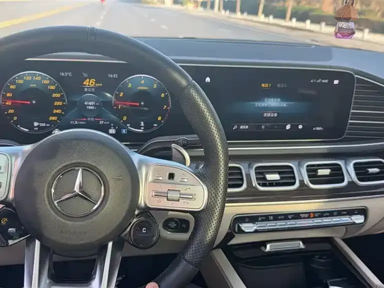 Mercedes-Benz GLE — фото 3