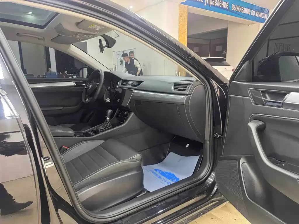 Skoda Superb — фото 4