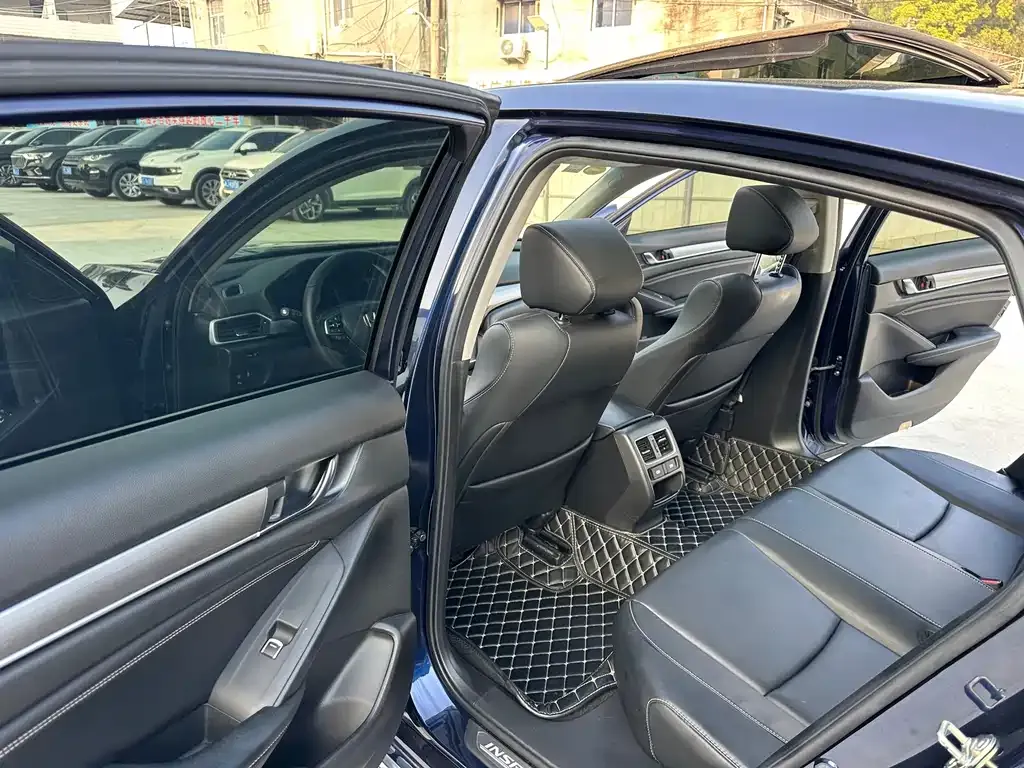 Honda Inspire — фото 10