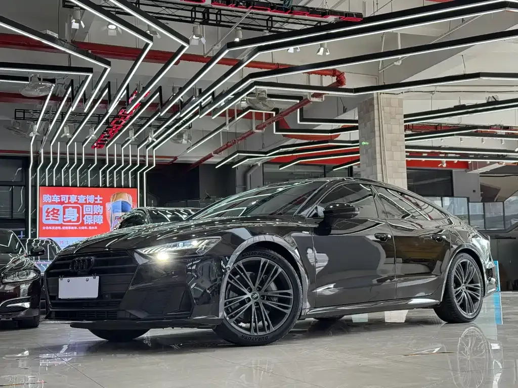 Audi A7 — фото 1