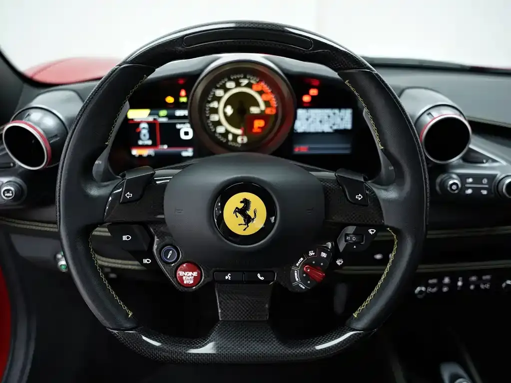 Ferrari F8 — фото 5