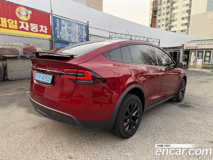 Tesla Model X — фото 6