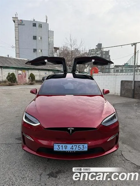 Tesla Model X — фото 8