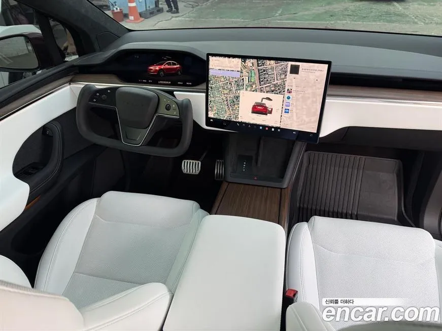 Tesla Model X — фото 7