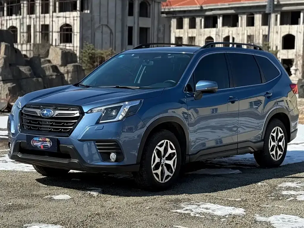 Subaru Forester — фото 1