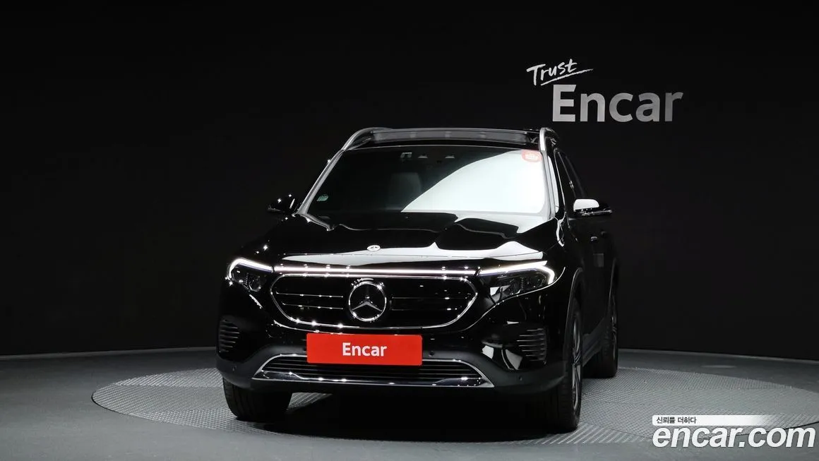 Mercedes-Benz EQB — фото 2