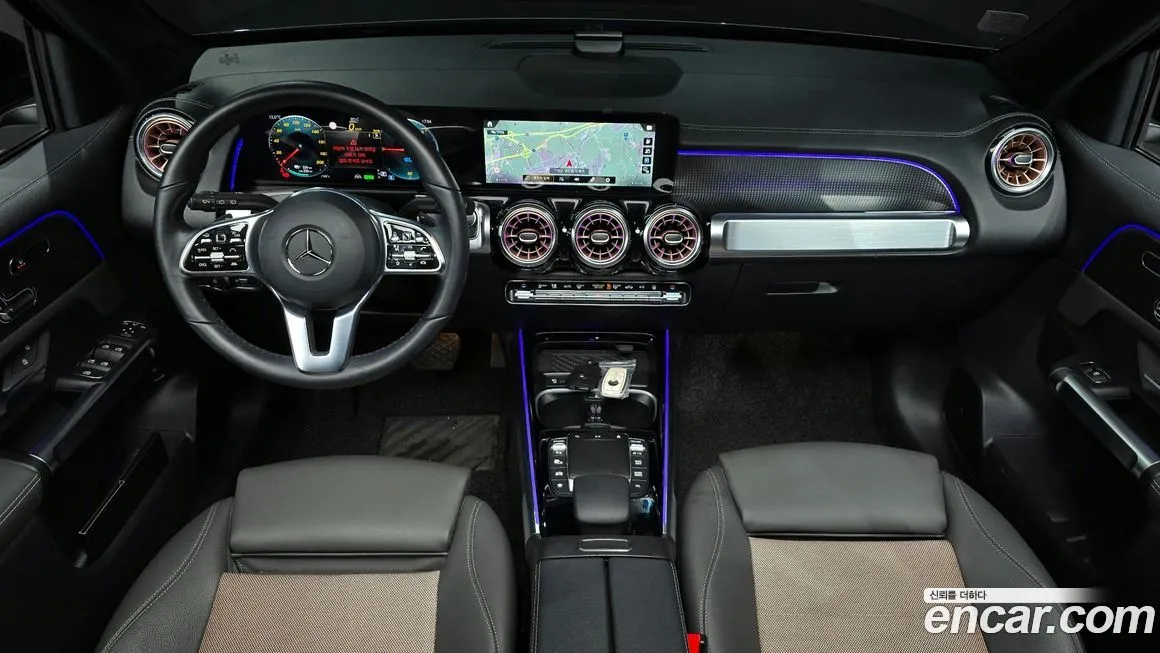 Mercedes-Benz EQB — фото 10
