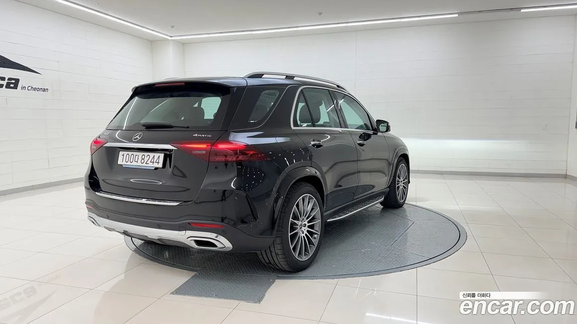 Mercedes-Benz GLE-Class — фото 6