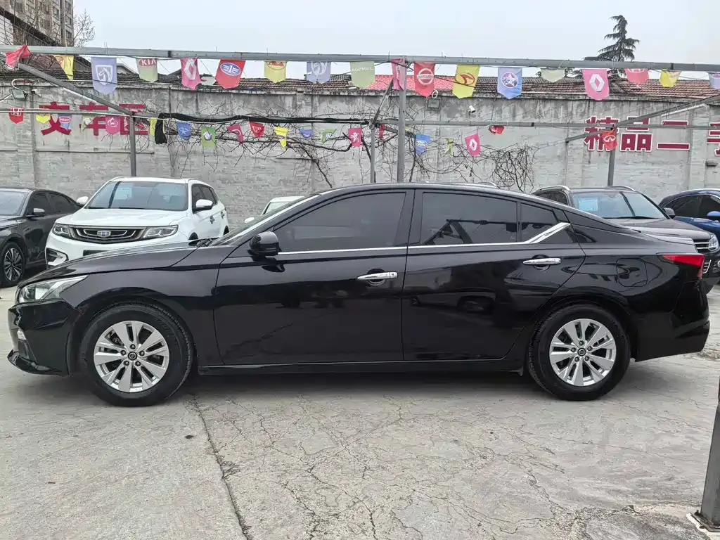 Nissan Teana — фото 2