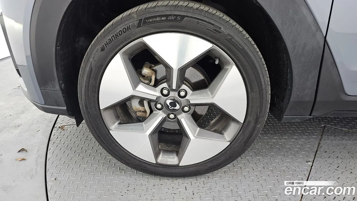 KG Mobility (Ssangyong) Torres — фото 3