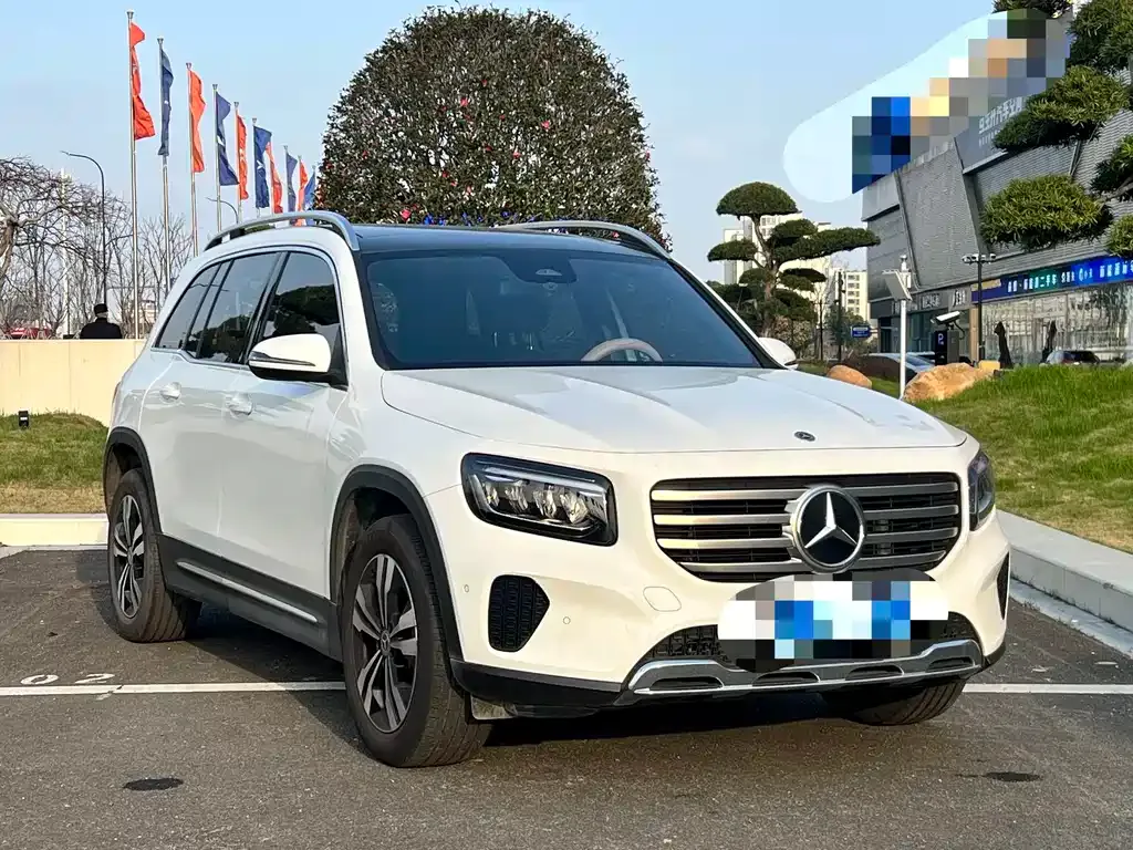 Mercedes-Benz GLB — фото 4