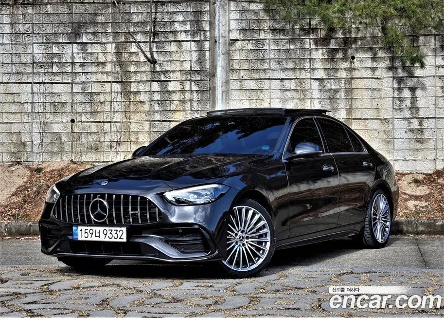Mercedes-Benz C-Class — фото 1