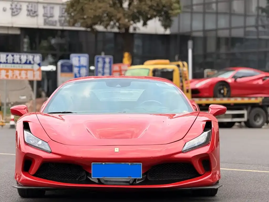 Ferrari F8 — фото 1