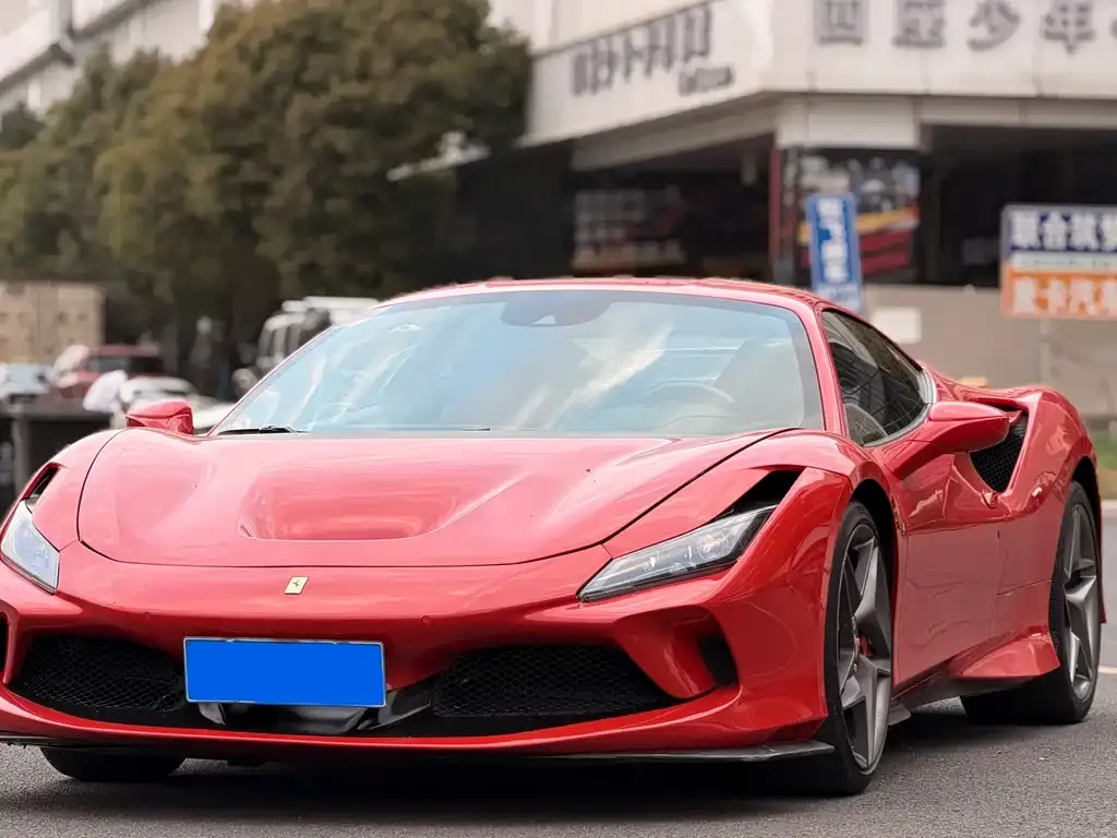 Ferrari F8 — фото 10