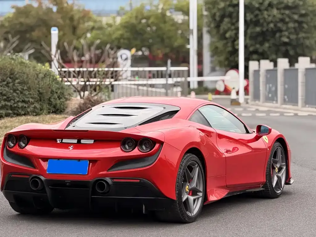 Ferrari F8 — фото 3