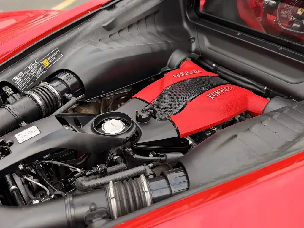 Ferrari F8 — фото 9